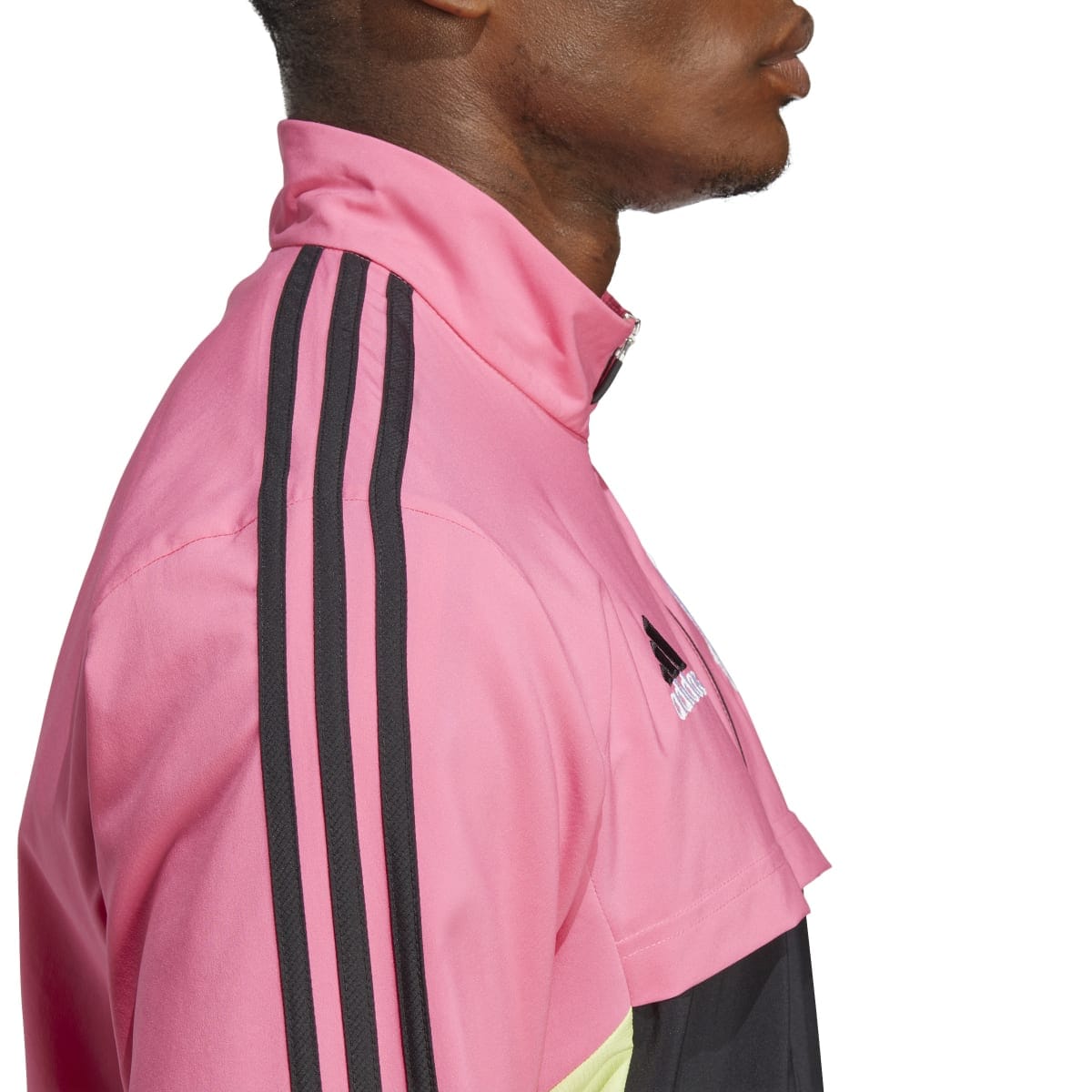 adidas Juventus プレゼンテーションジャケット ピンク/ブラック Jacket adidas Kids Juventus 2025-2026 Fanswear Black/Bliss