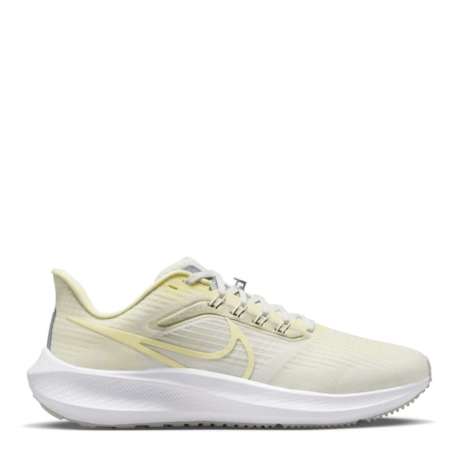 Air Zoom Pegasus Low Top Road Shoes