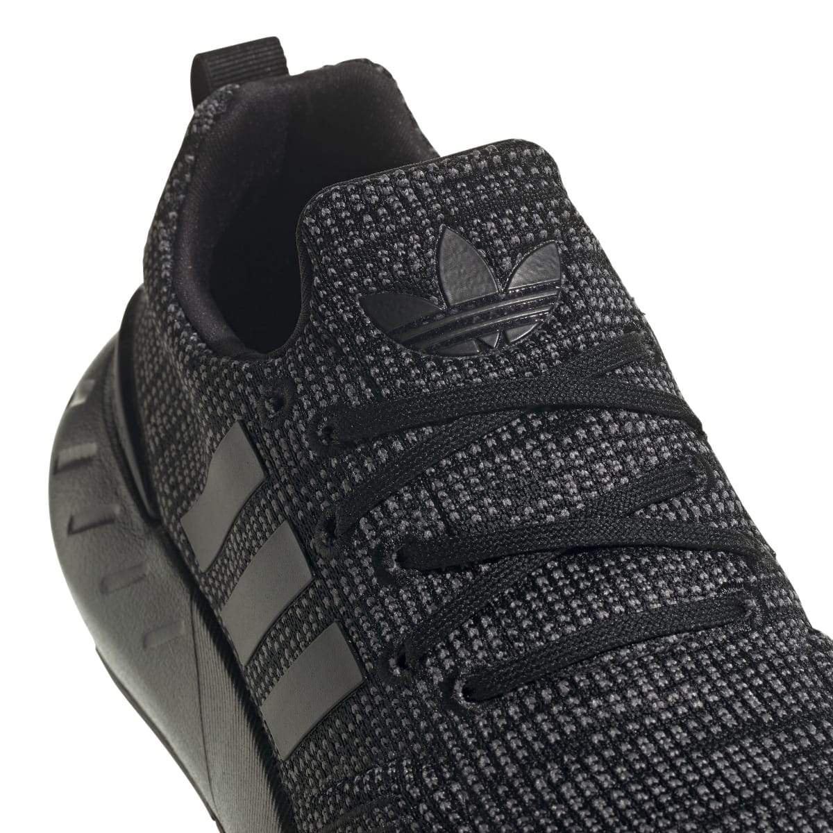 Adidas originals junior swift trainer hotsell