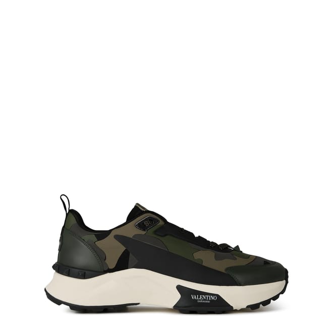 Low Top True Act Camouflage Trainers
