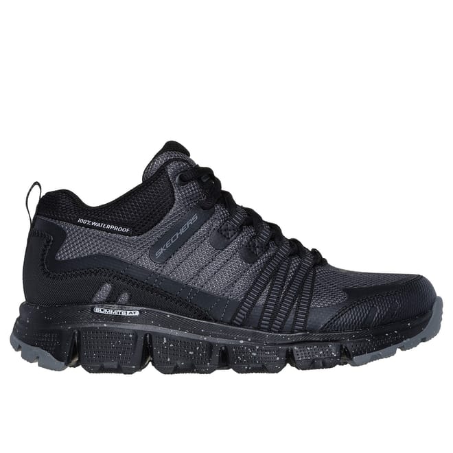 Summits Low Top Sneakers