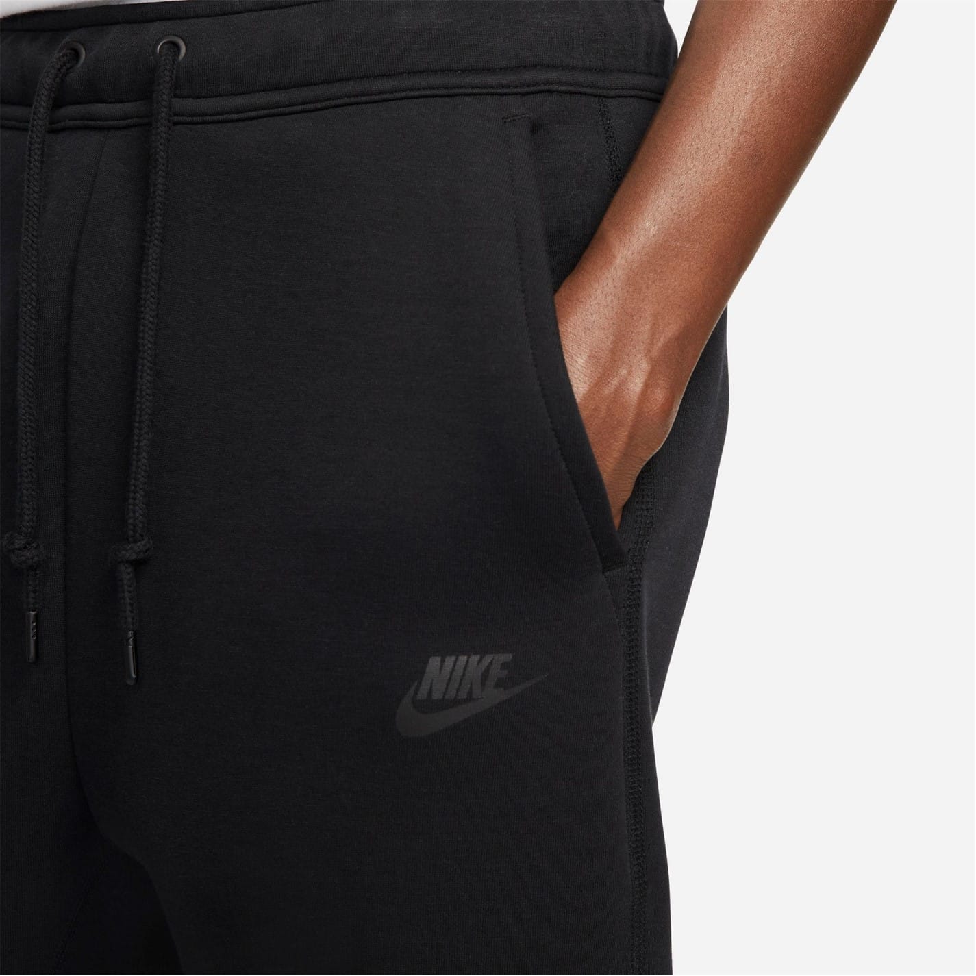 Nike tech fleece mens L outlet black joggers