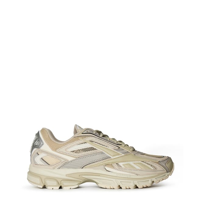 Premium Road Ultra Sneakers
