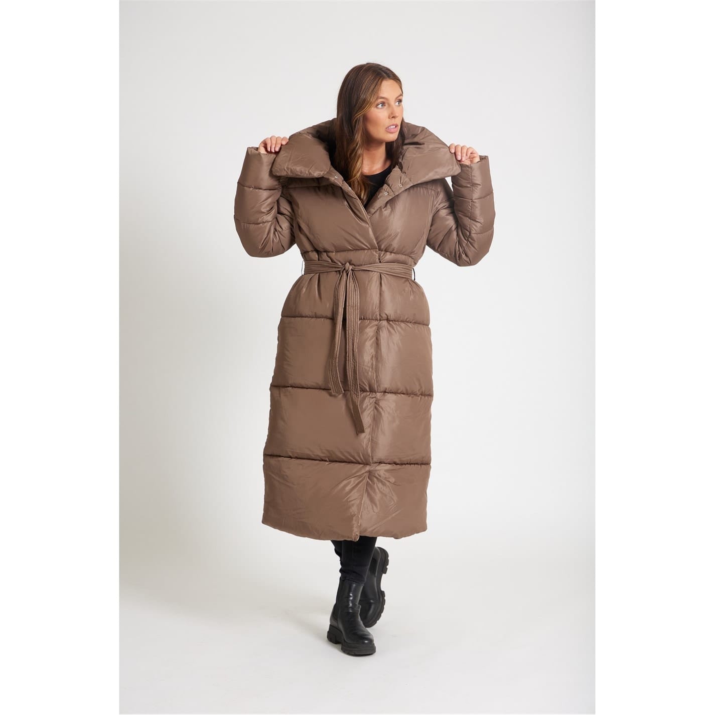 DOWN×FEATHER PADDED SHAWL ブラウン DOWN×FEATHER PADDED SHAWL ブラウン Feather down coat