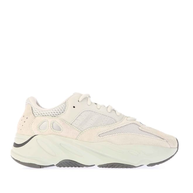 Boost 700 Trainers