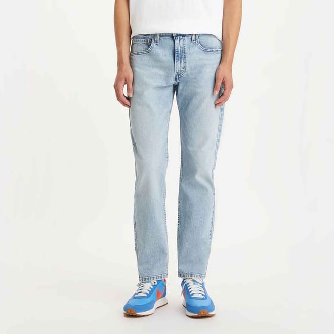 502 Taper Light On Adv Jeans