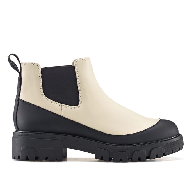 Axel Boots
