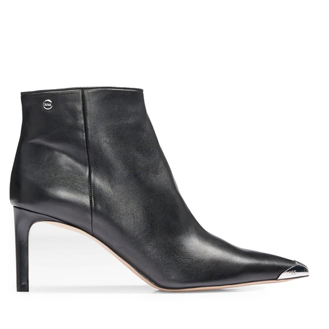 Janet Boots