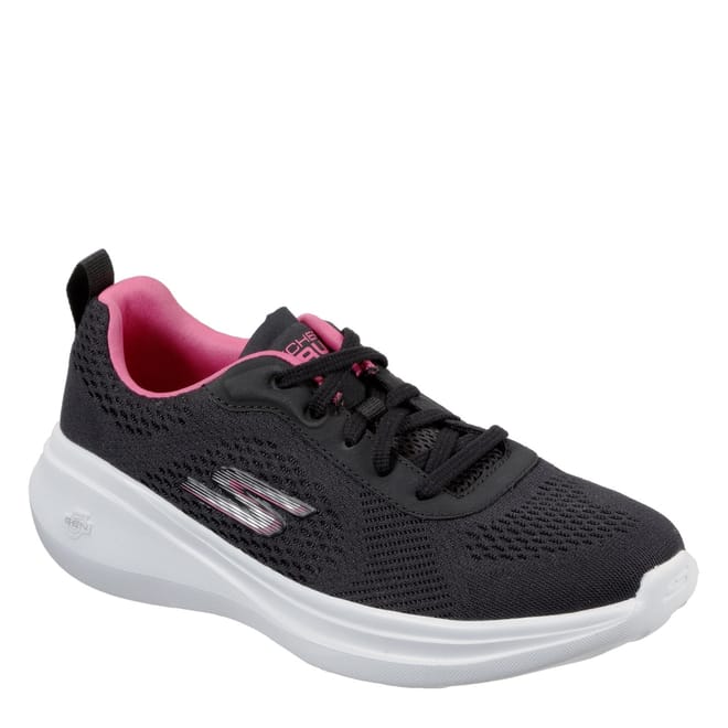 Go Run Fast Low Top Flat Heel Sneakers