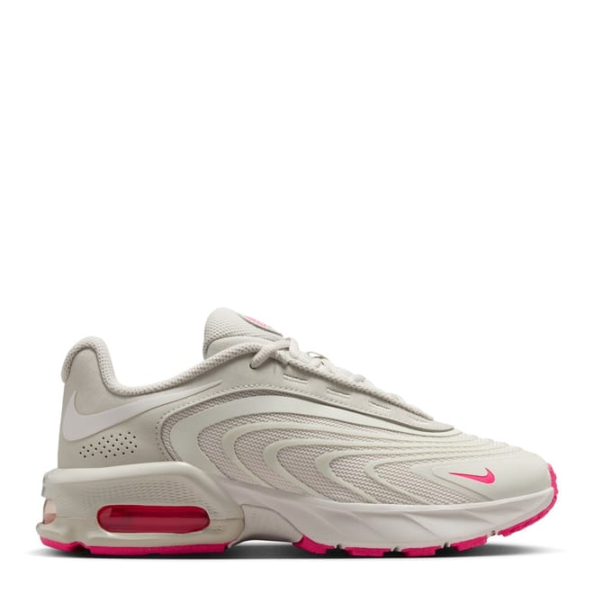 Air Max Low Top Lace-Up Sneakers