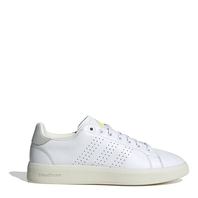 Low Top Round Toe Flat Heel Sneakers