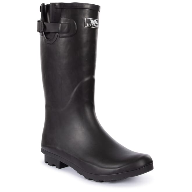 Round Toe Wellington Boots