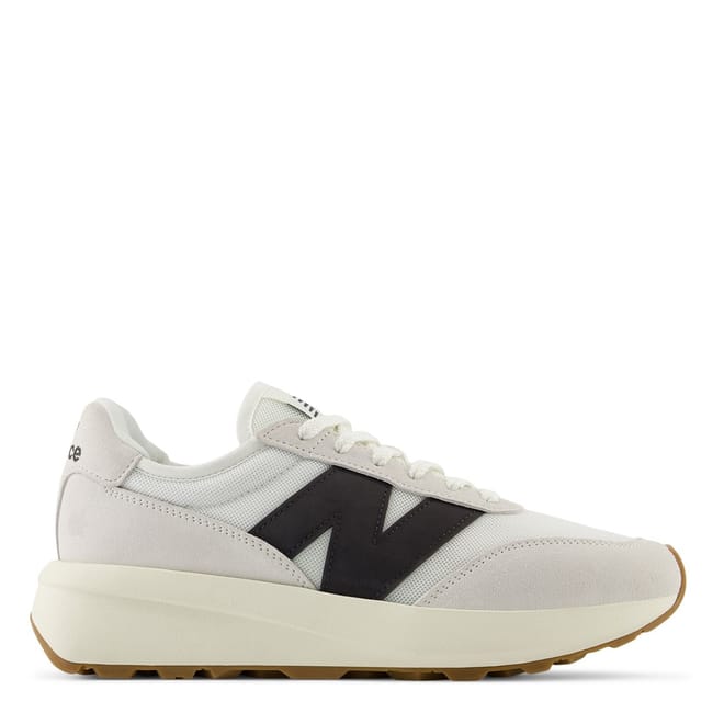 Low Top Round Toe Flat Heel Sneakers