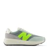 Low Top Round Toe Sneakers