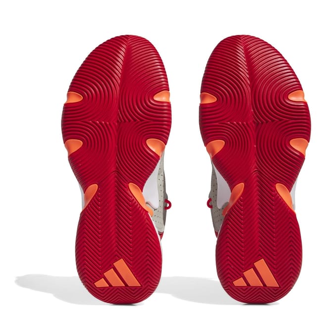 Trae Unlimited Round Toe Sneakers