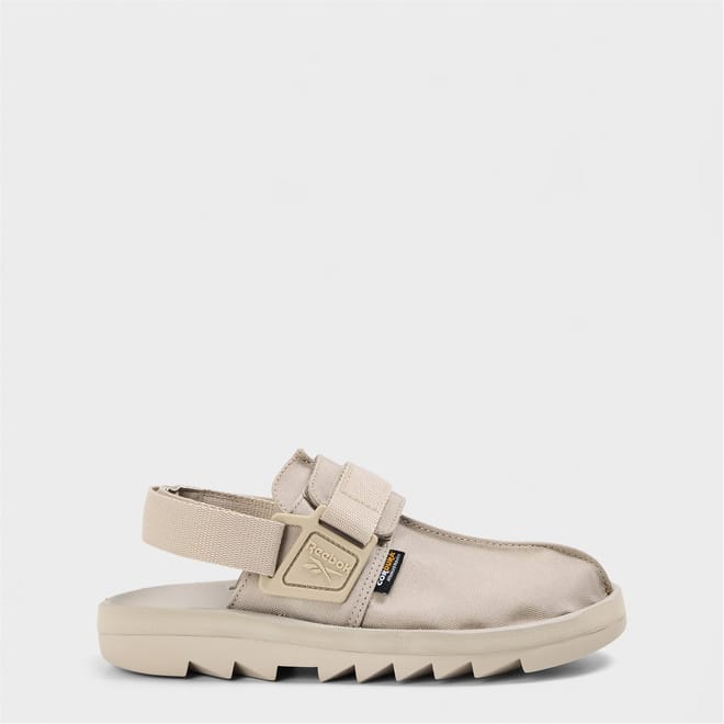 Beatnik Shuv Flatform Closed Toe Sandals