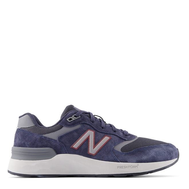 Round Toe Low Top Sneakers