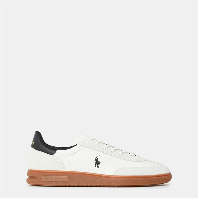 Bedford Low Top Round Toe Sneakers