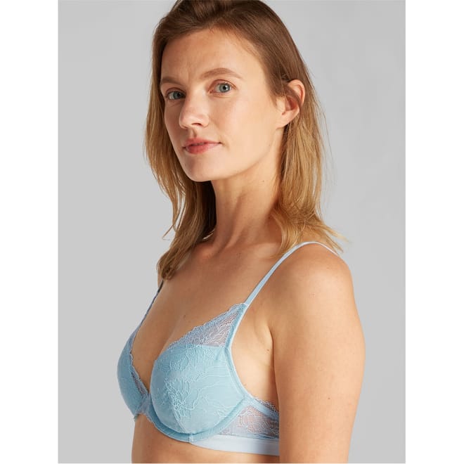 Lace Lightly Lined Plunge Bra