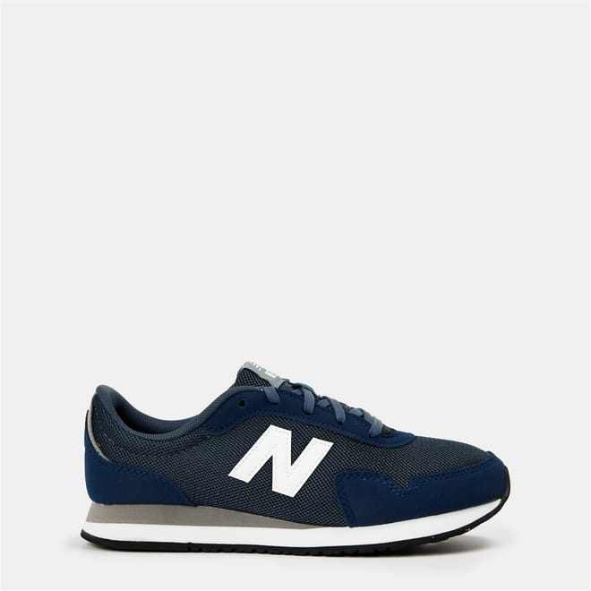 Round Toe Low Top Sneakers