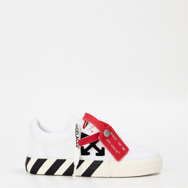 Vulcanized Stripe Low Top Sneakers