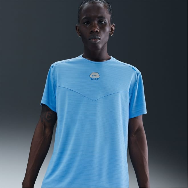 Run Regular Fit Short Sleeve Crew Neck Athletic Top