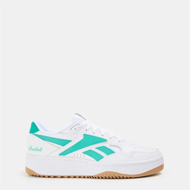 Above The Rim Chill Round Toe Flat Heel Sneakers