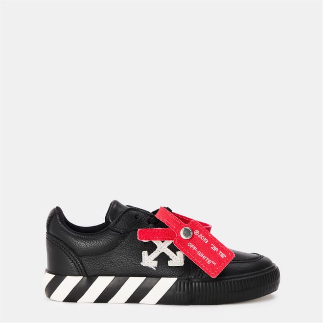 Vulcanized Stripe Low Top Sneakers