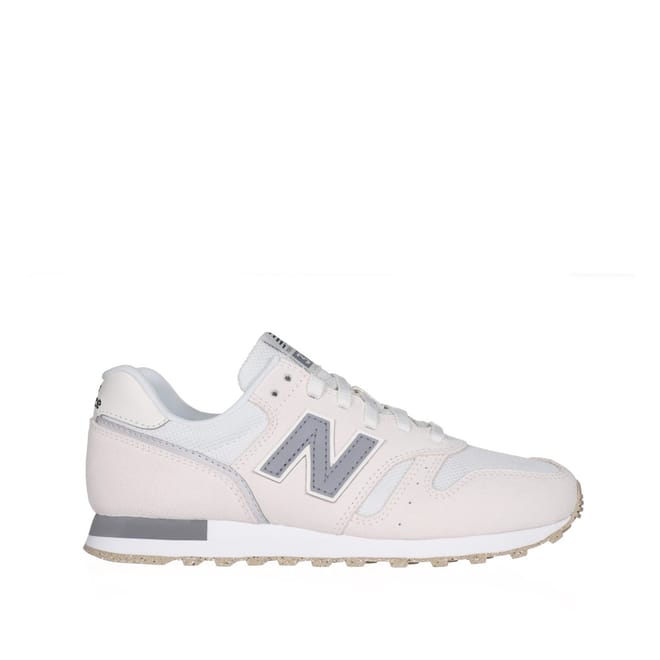 373 Low Top Round Toe Flat Heel Sneakers