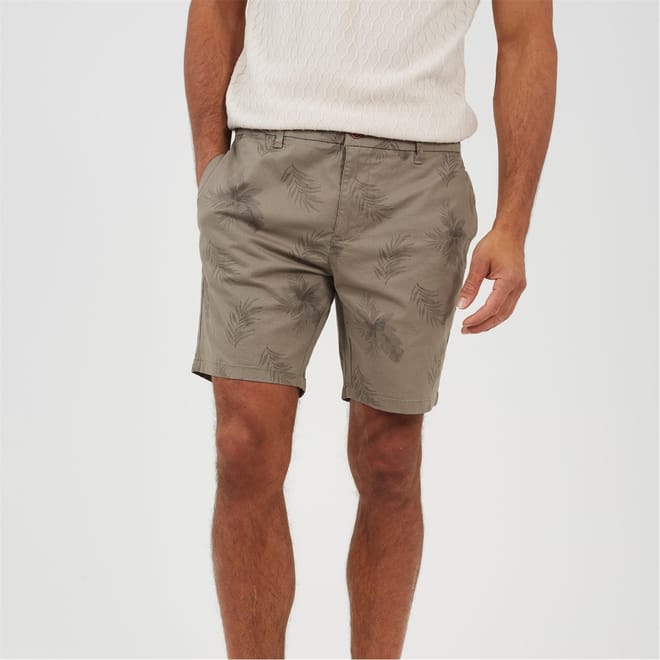 Shorts With Leaf Print