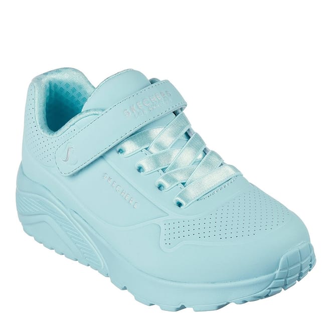 Uno Lite Round Toe Low Top Sneakers