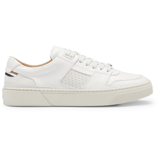 Gary Tenn Low Top Lace-Up Sneakers