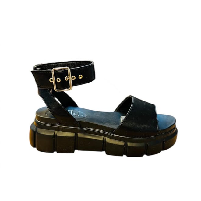 Super Chunky Buckle Sandals
