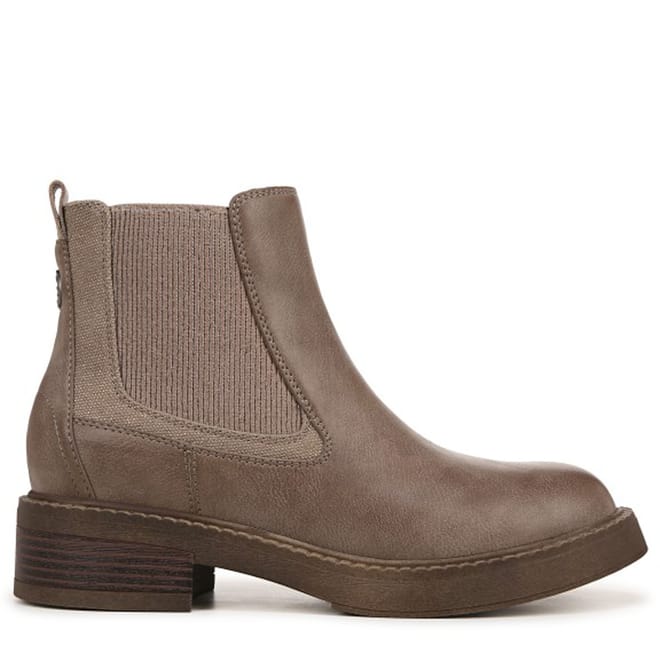 Vera Chelsea Boots