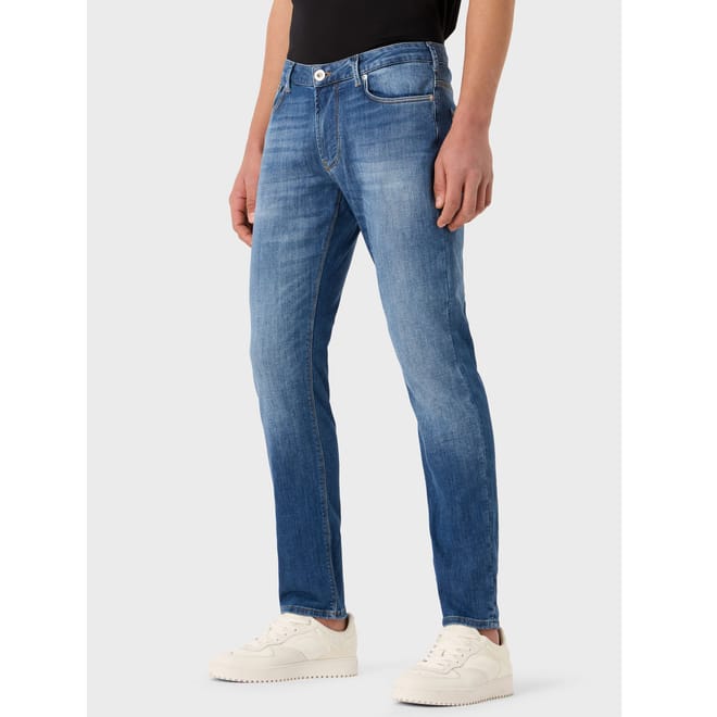 J06 Slim-Fit Jeans