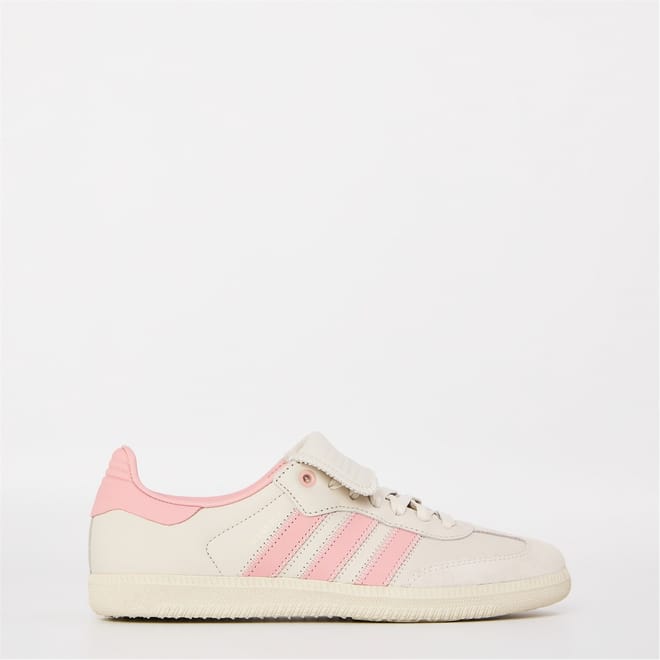 Samba Low Top Sneakers with Three Stripes
