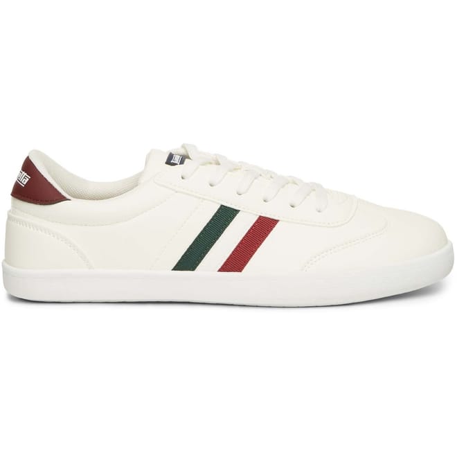 Vulkan Lace-Up Low Top Court Sneakers