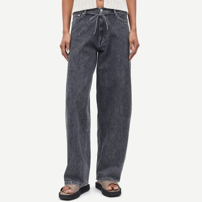 Saharper Tie Belt Jeans