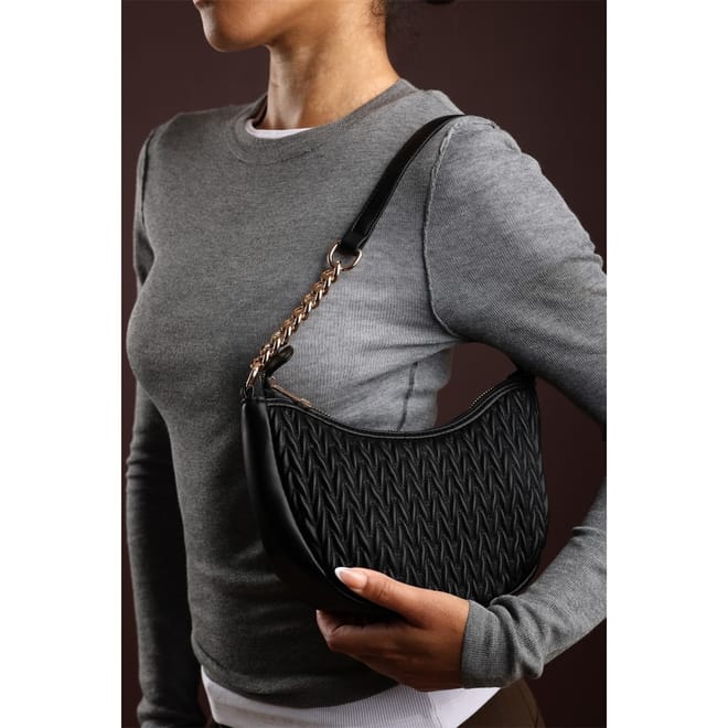 Crescent Shoulder Bag In Chain Detail