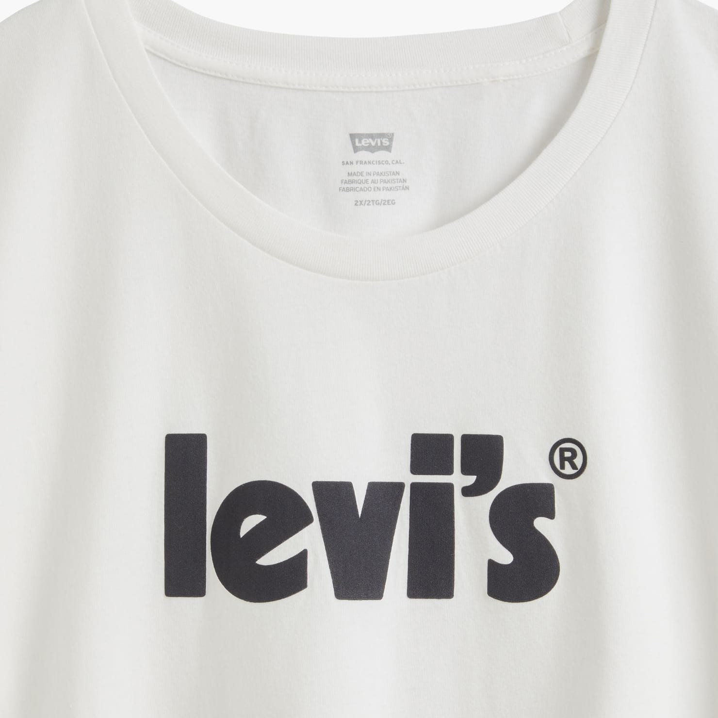 Perfect graphic tee levis online