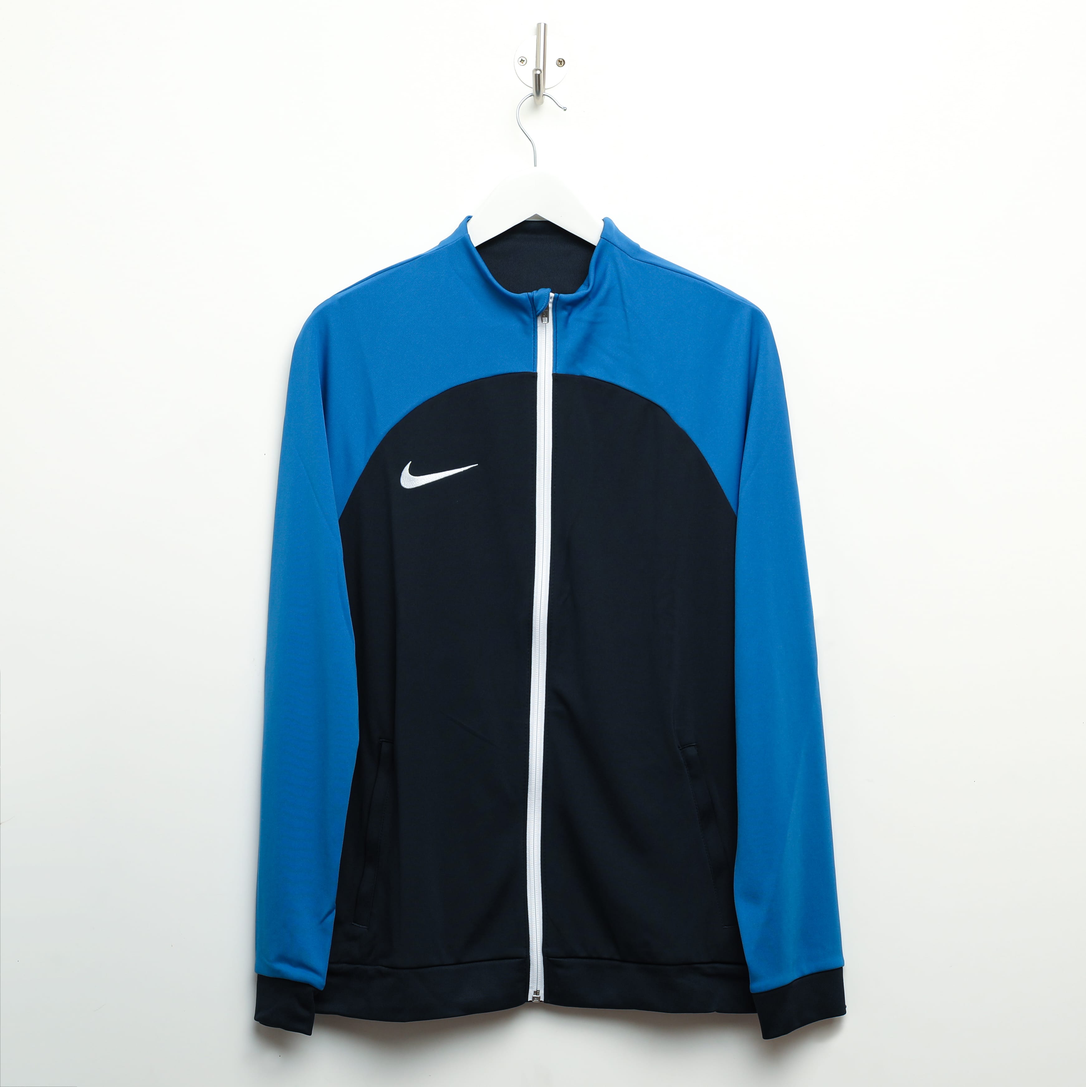 Cheap nike apparel hotsell