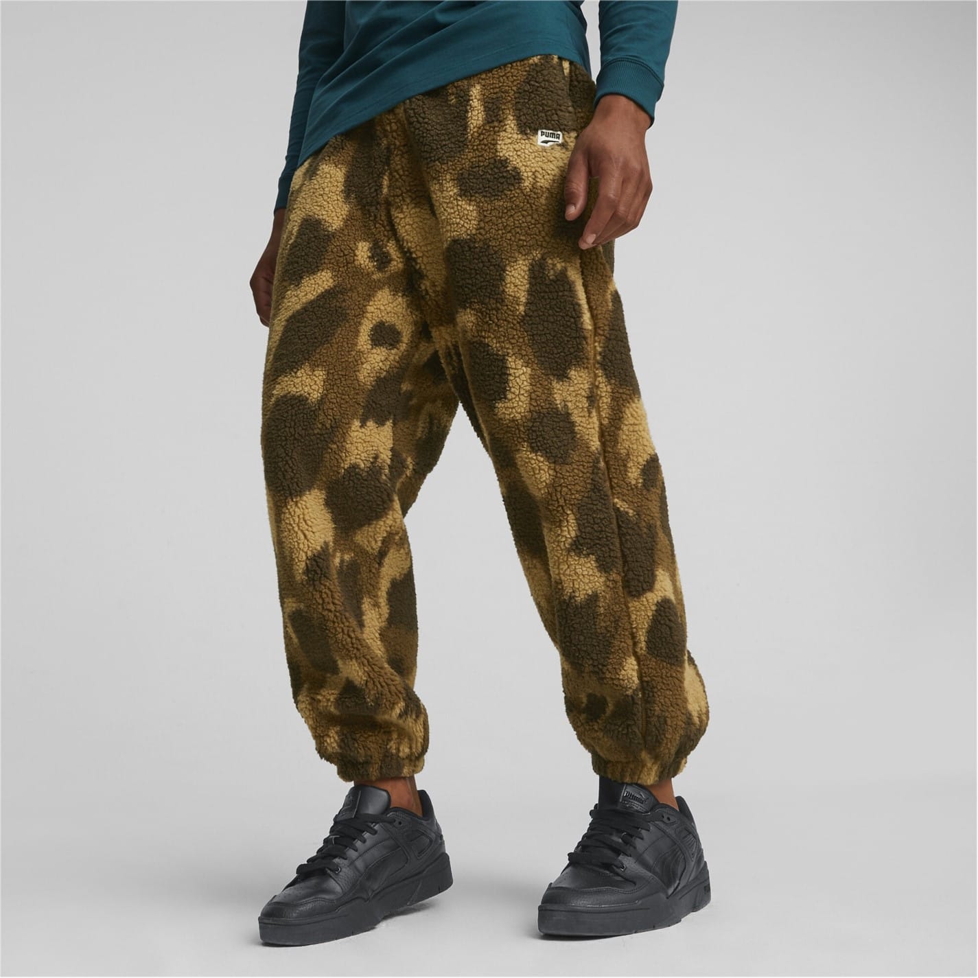 Sweatpants with sherpa inside sale