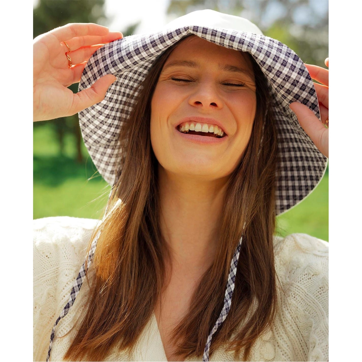 Barbour Reversible Bucket Hat in White