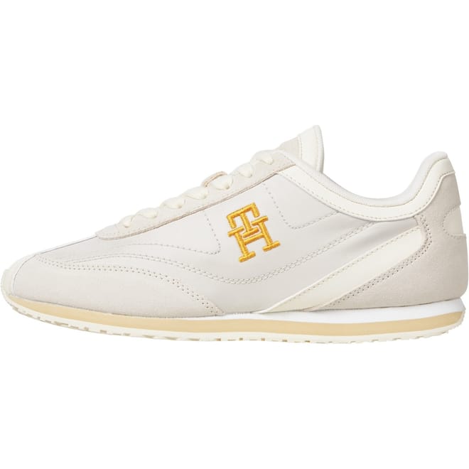 Heritage Run Low Top Sneakers