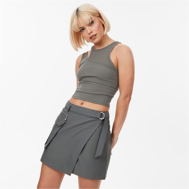 Asymmetric Layered Tank