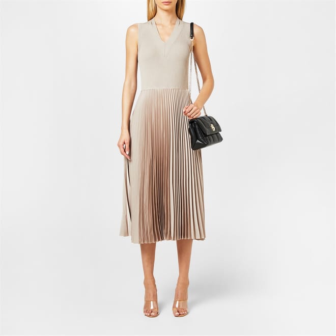 Farara V-Neck Midi A-Line Dress