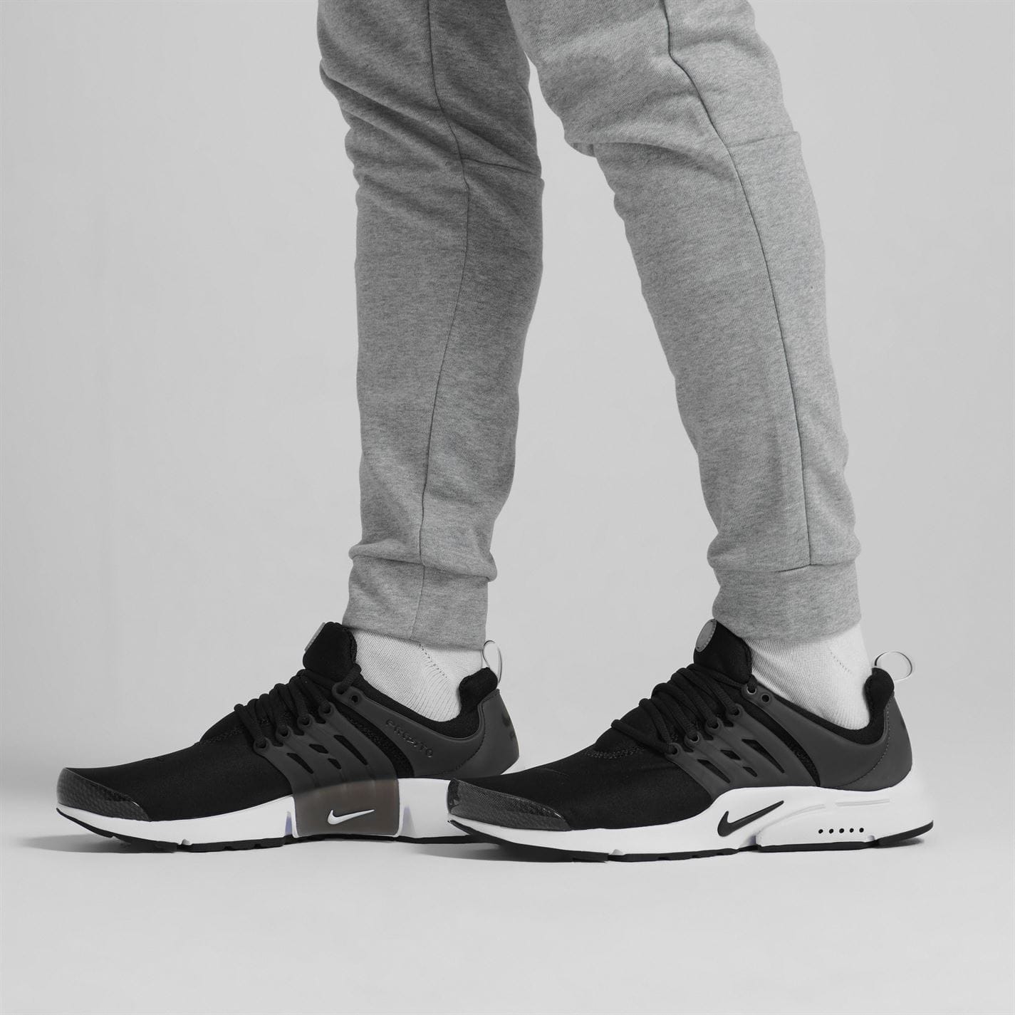 Black Nike Mens Air Presto Trainers Get The Label