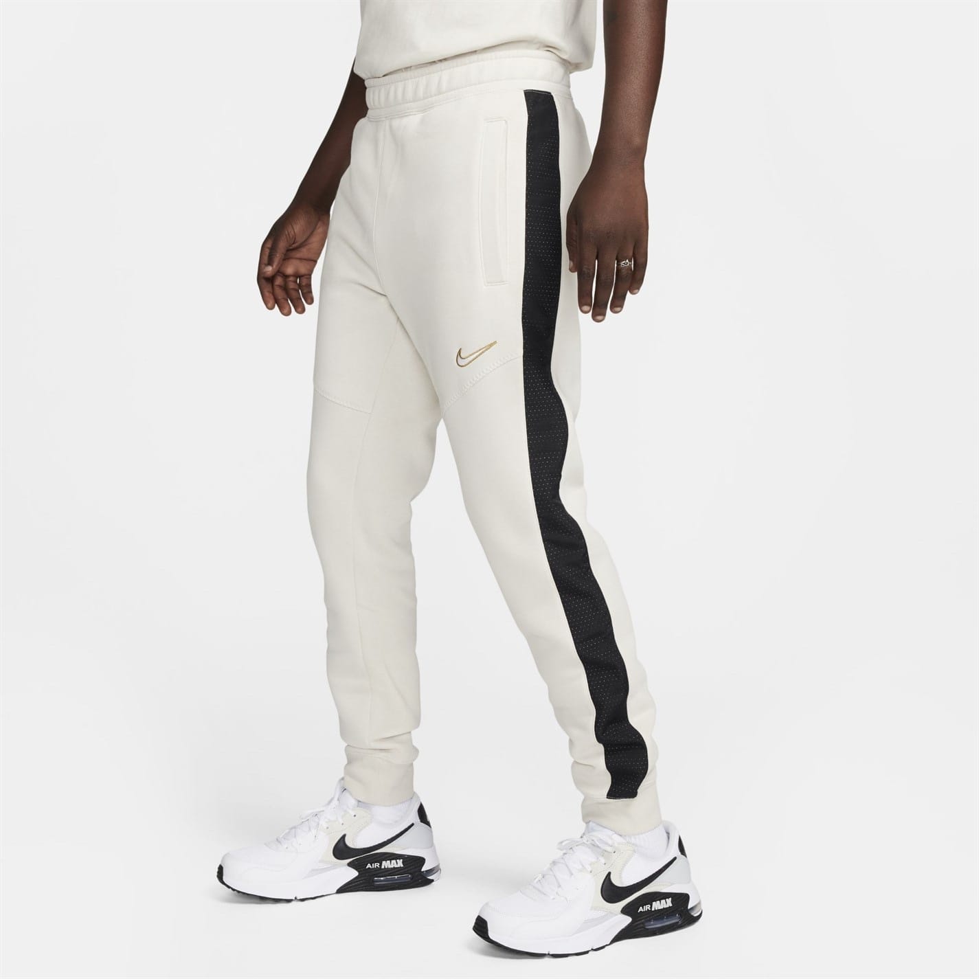 Cream joggers nike sale