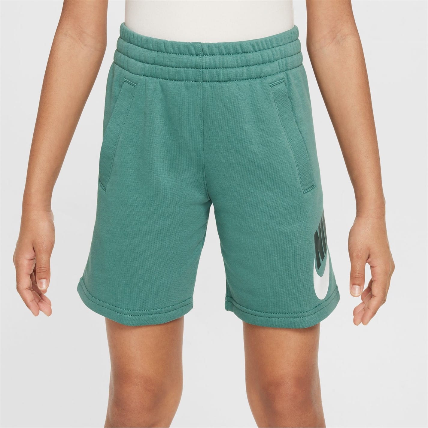 Nike Club Fleece Terry Sweat Shorts in Green