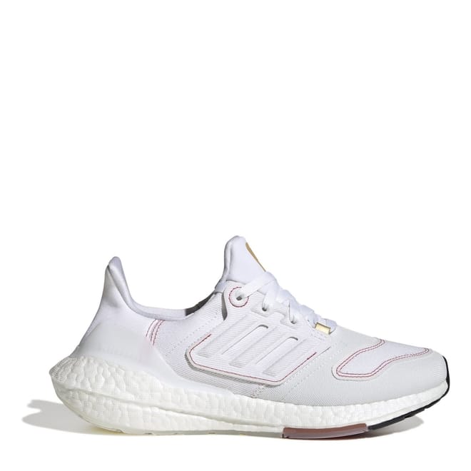 Ultra Boost 22 Low Top Running Sneakers